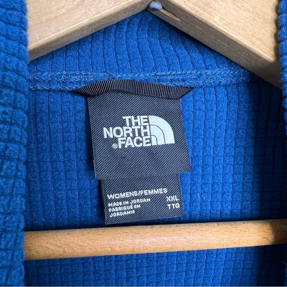 THE NORTH FACE Women’s Blue Half Zip Hoodie - Picture 3 of 4